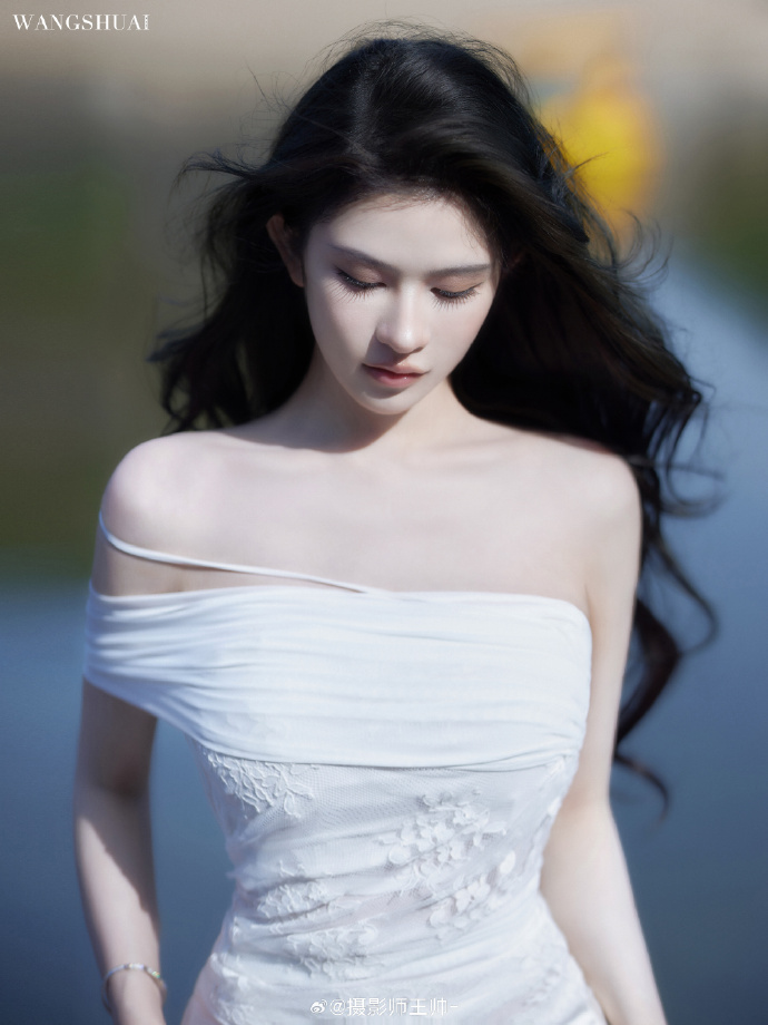 排队时观影